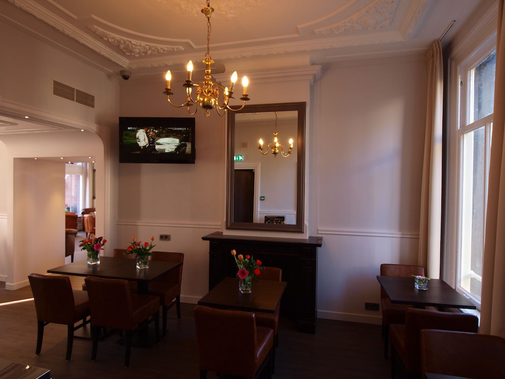 Hotel Clemens 34/56