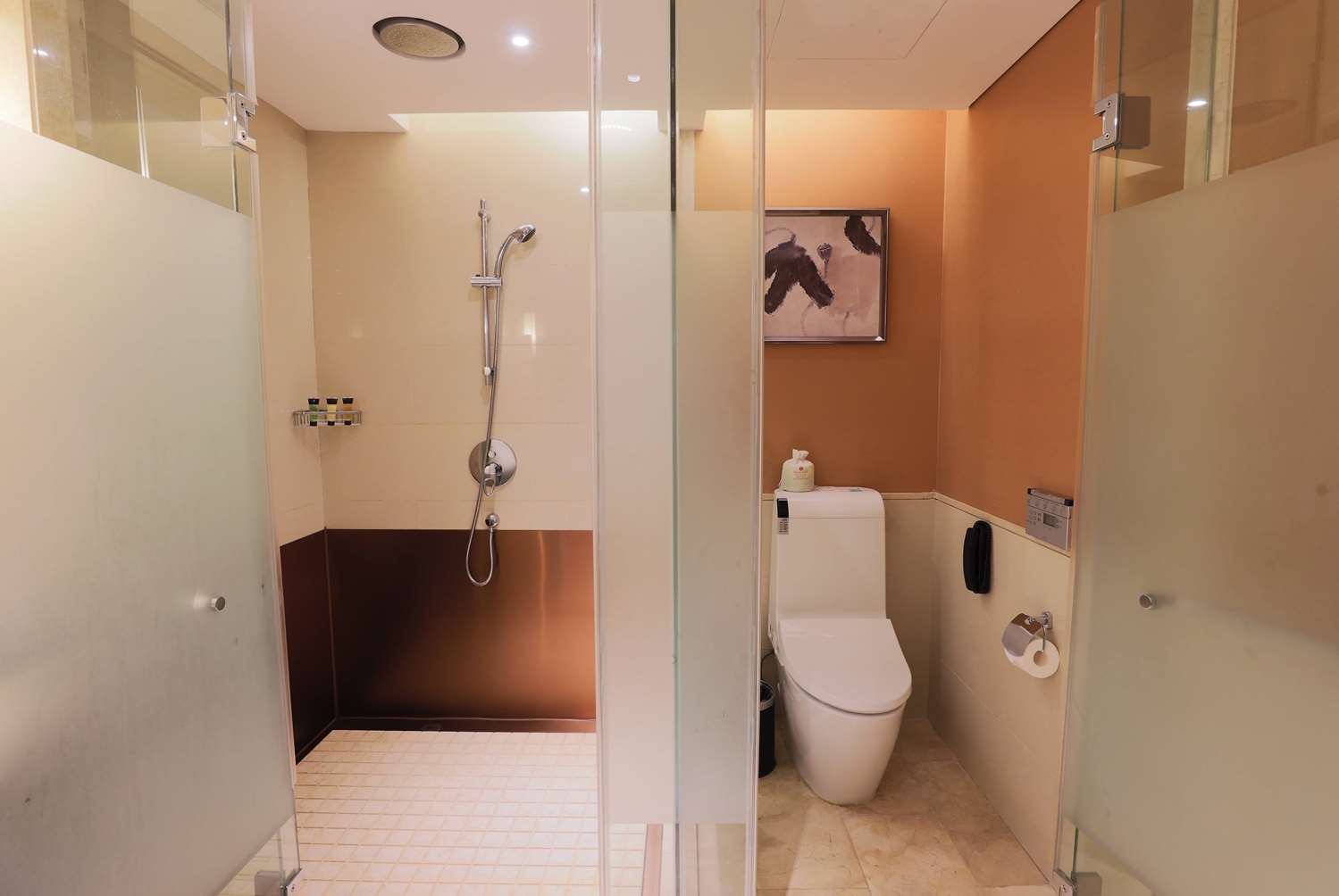 Ramada Plaza by Wyndham Fuzhou South 23/24