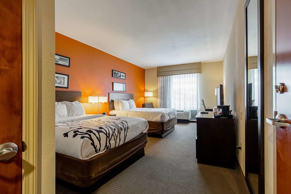 Sleep Inn & Suites Dyersburg I-155 13/39