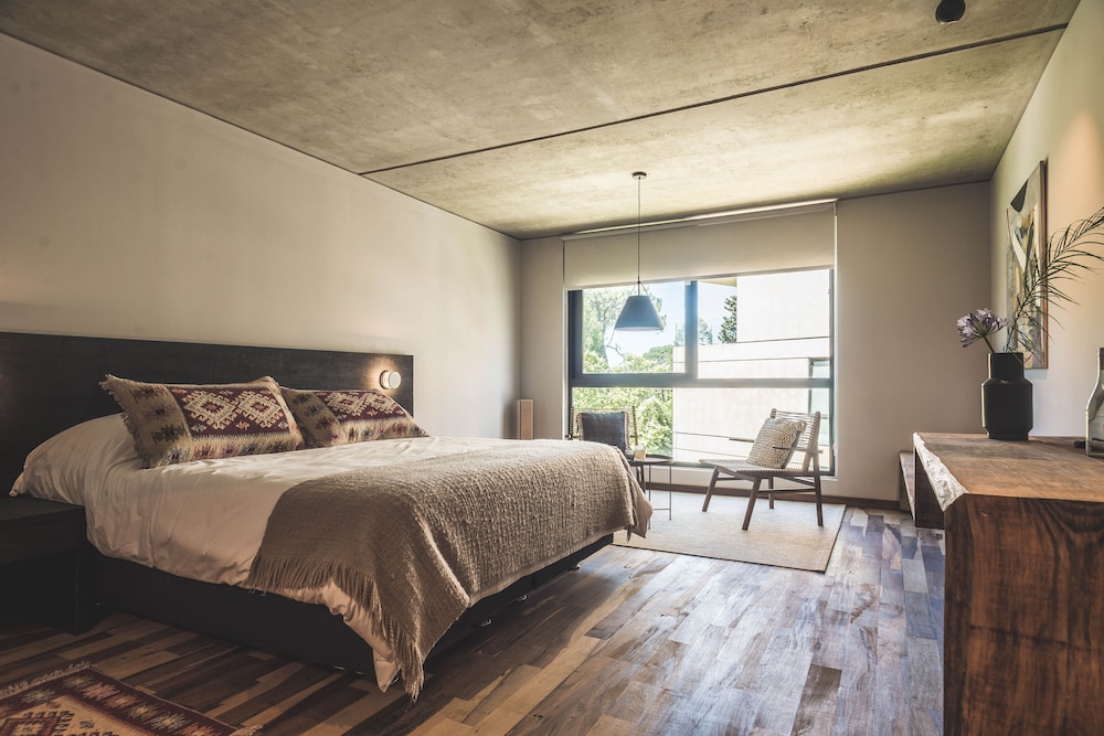 Be House Suites & Spa by Nobile 12/60