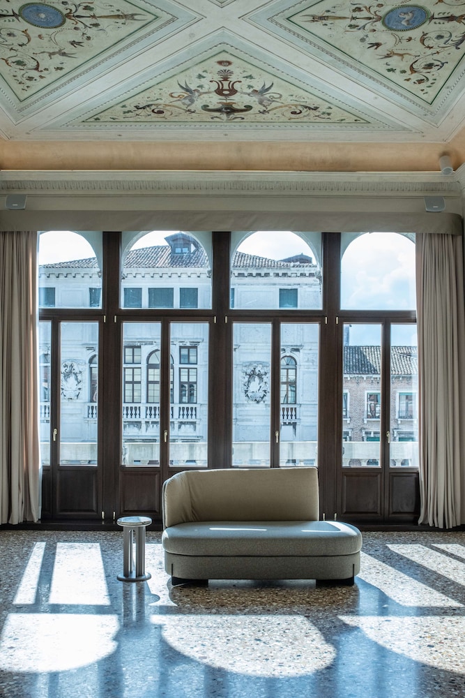 Radisson Collection Hotel, Palazzo Nani Venice 42/77