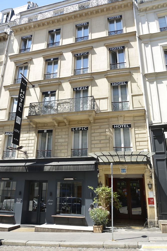Hotel 29 Lepic in PARIS