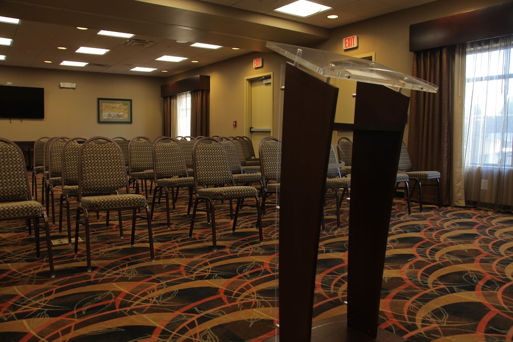 Little Missouri Inn and Suites New Town 30/32