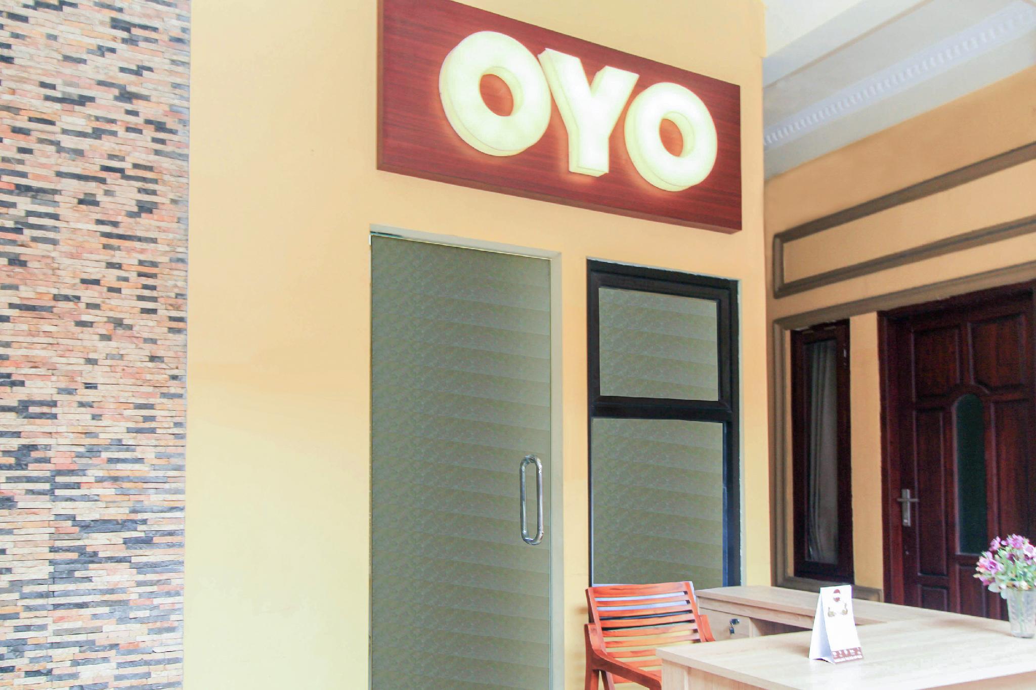 Hotel O Surabaya near Pelangi Park formerly D'best Kutisari 38/40