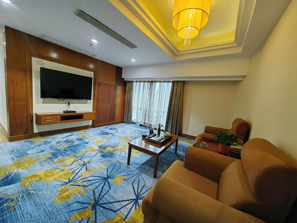 Gladden Hotel Jiangmen 42/61