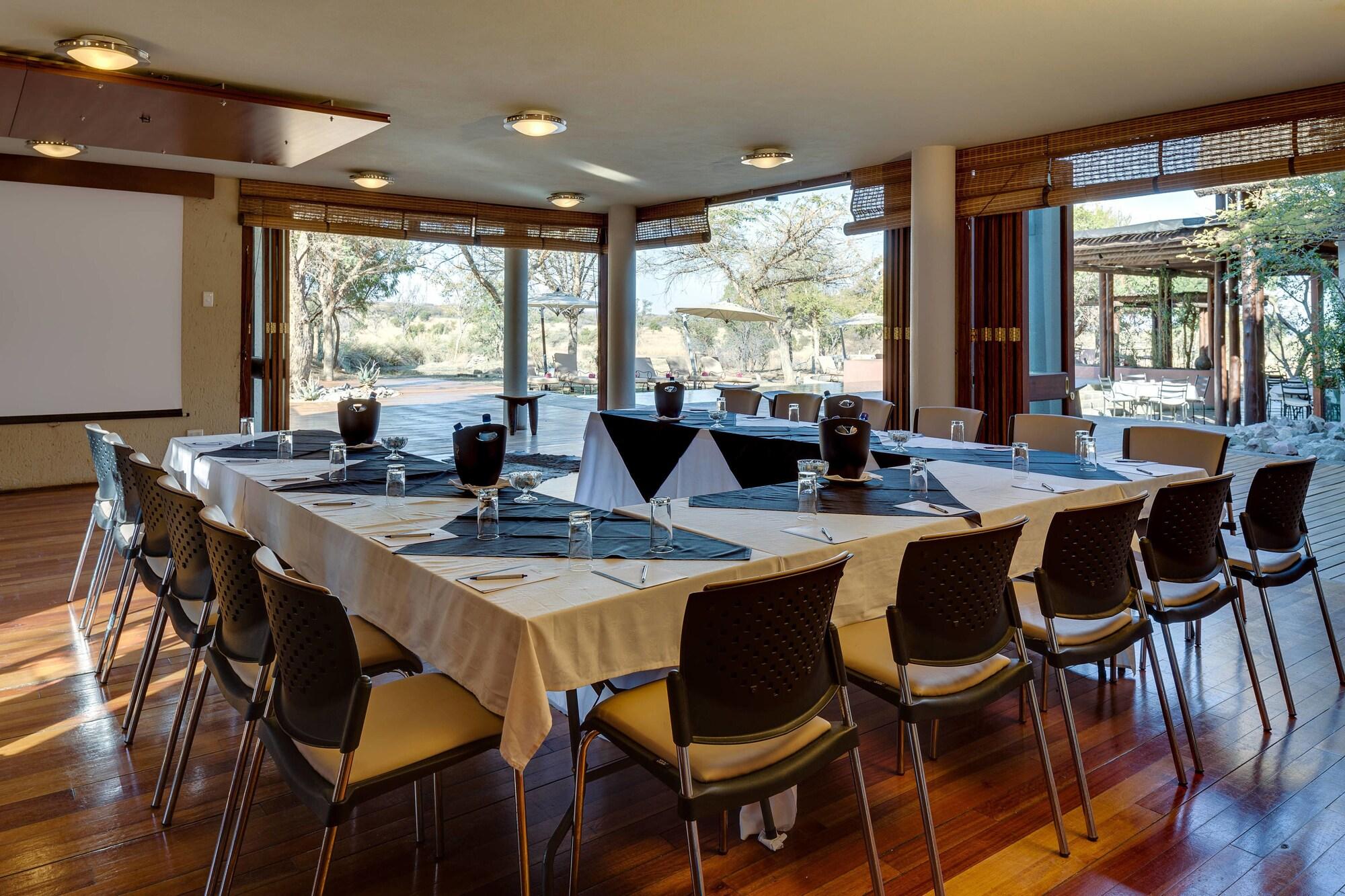 PROTEA ZEBULA LODGE 30/50
