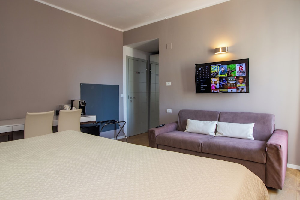 Album Boutique Rooms 35/50