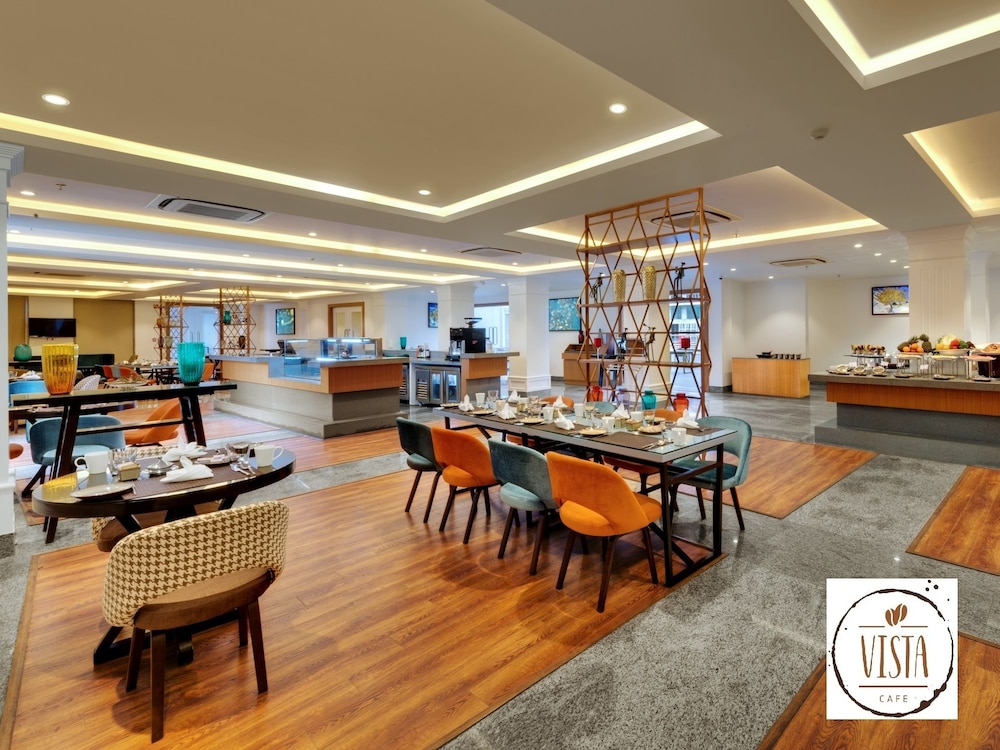 Amanora the Fern Hotels And Club 56/71