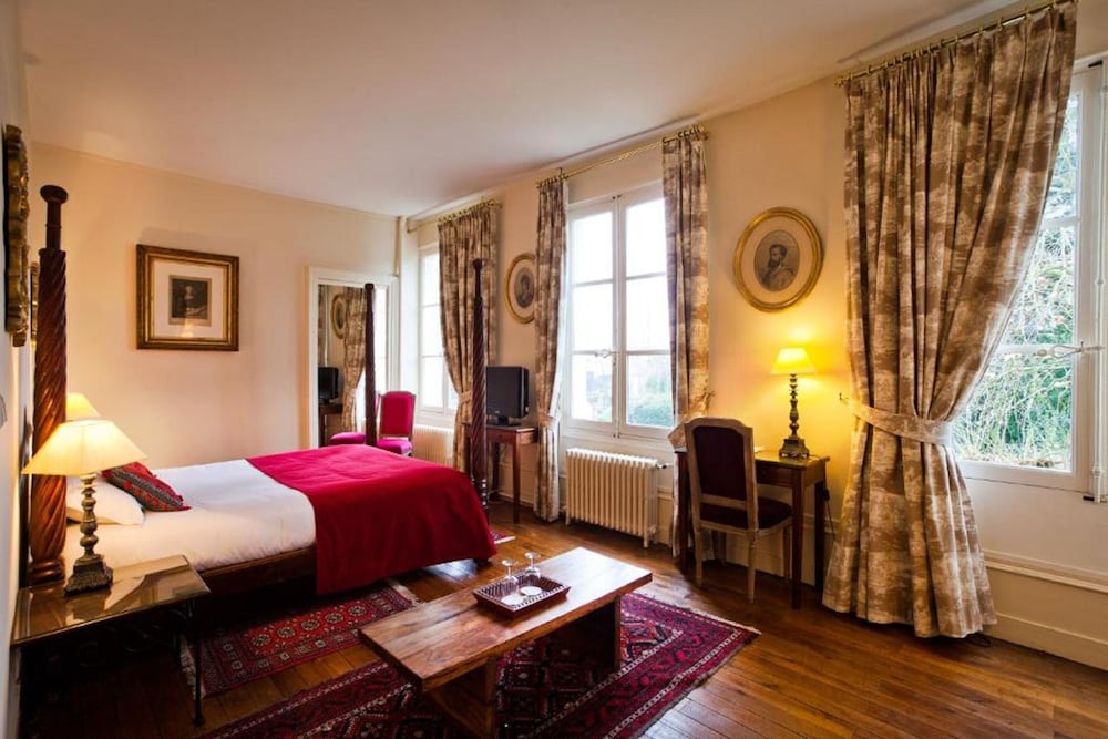 Le Clos D Apos Amboise 7/50
