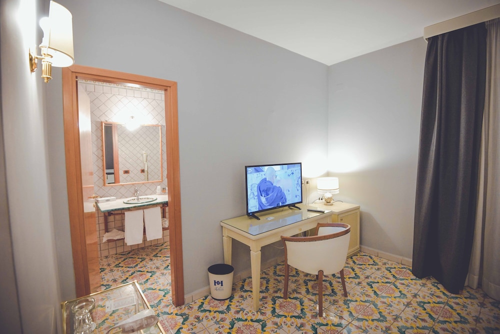 Hotel Leonessa 40/45