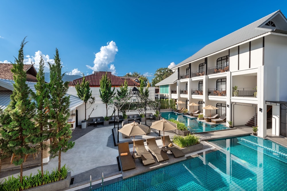 Ai Pai Hotel 87/95