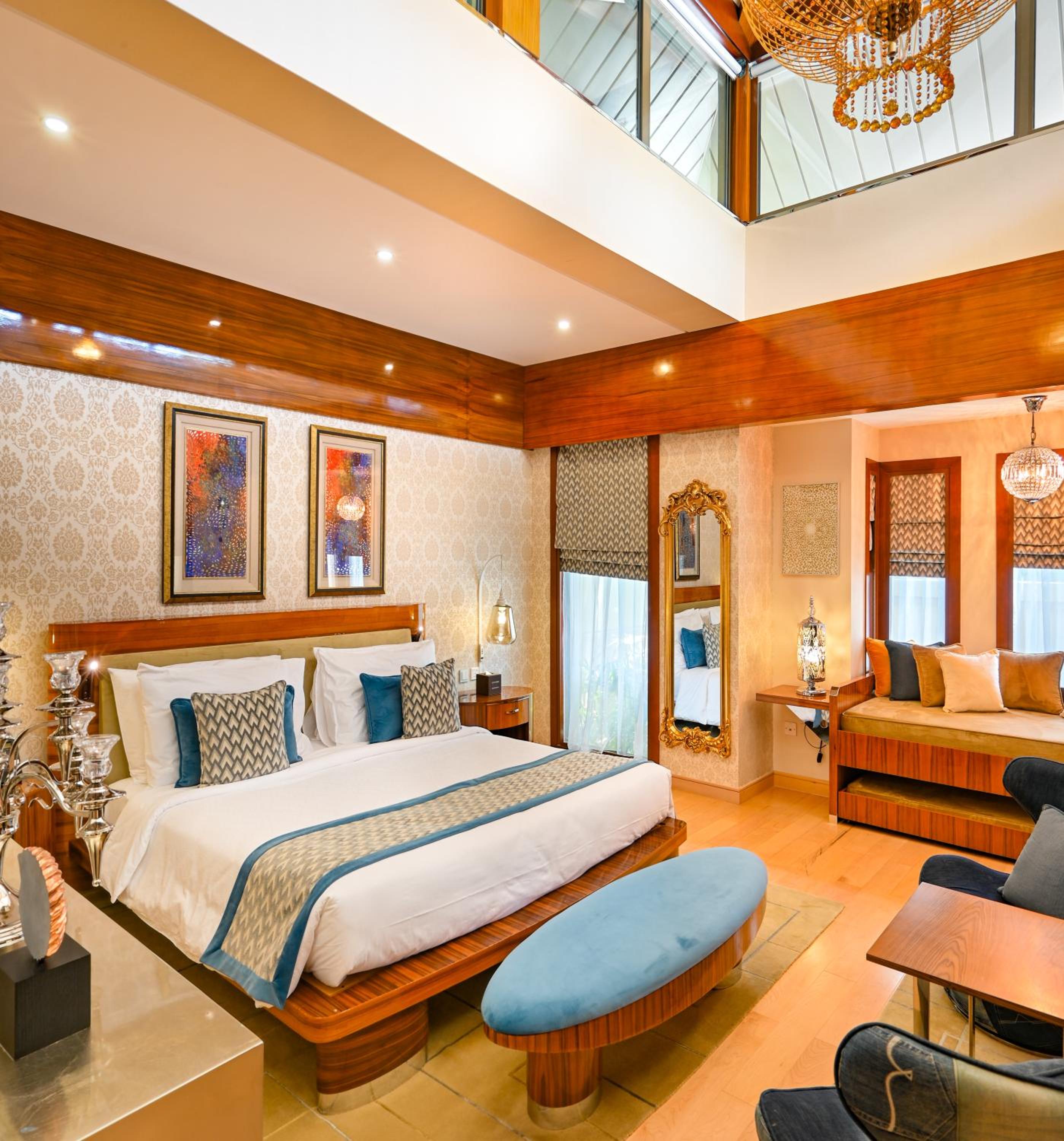 Two Suites, Villa