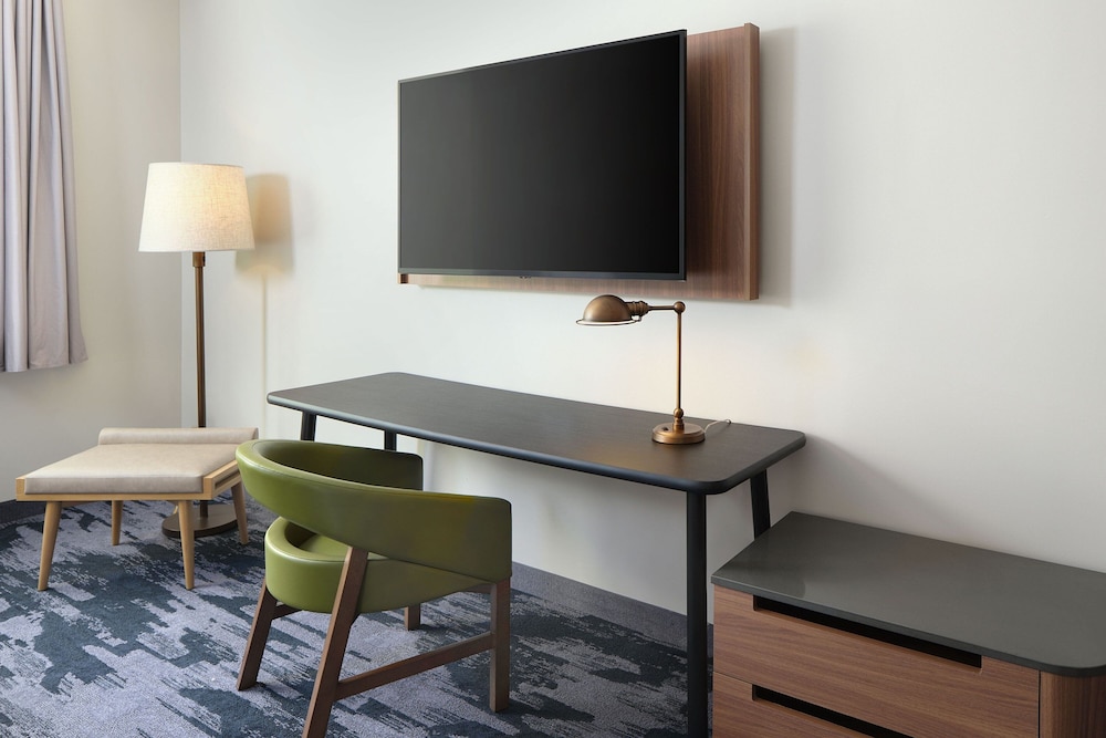 Fairfield Inn & Suites Fort Lauderdale Northwest 19/27