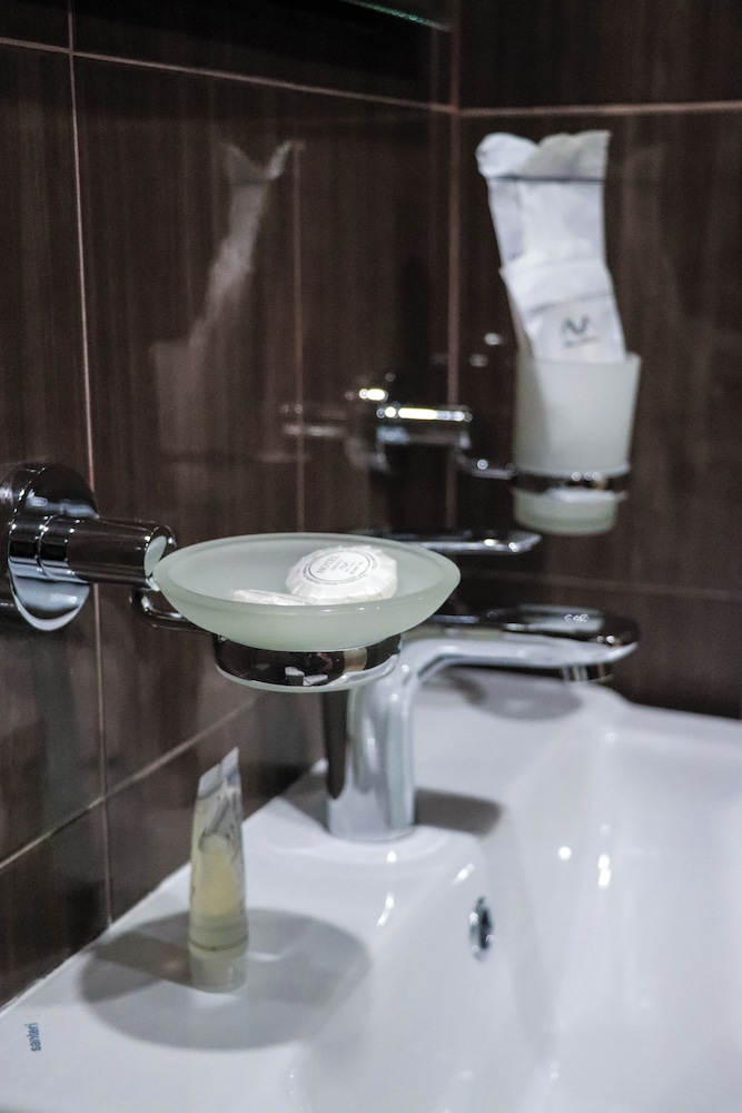 Yerevan Centre Hotel 21/21