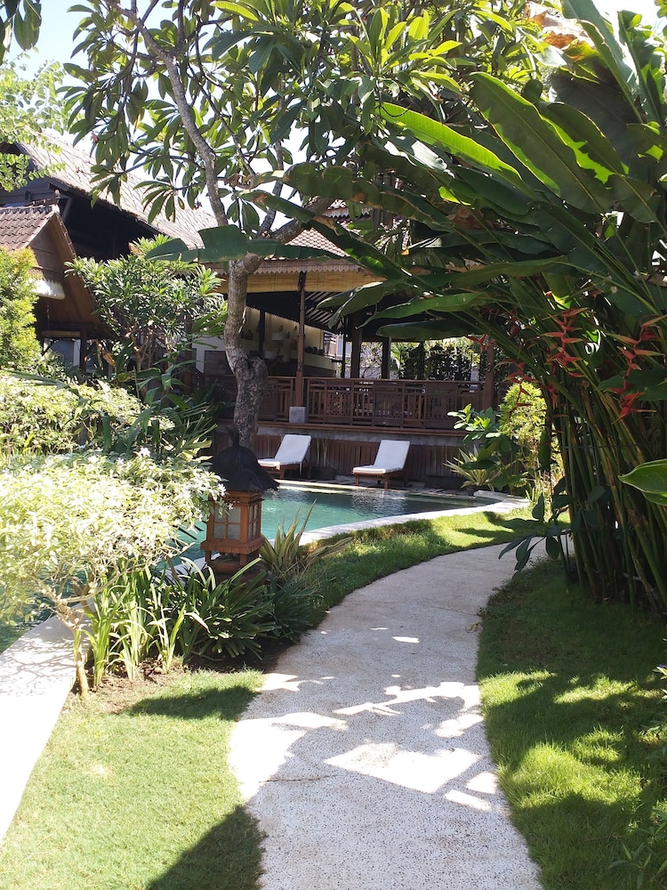 Kampung Cenik 31/46