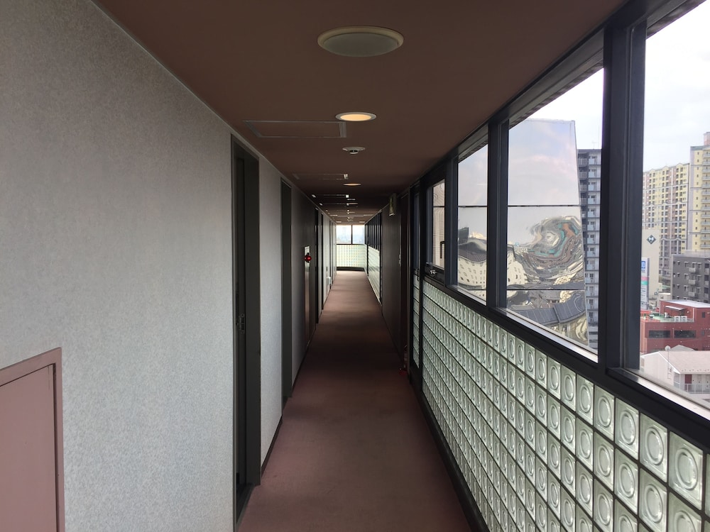 Hotel 21 42/57