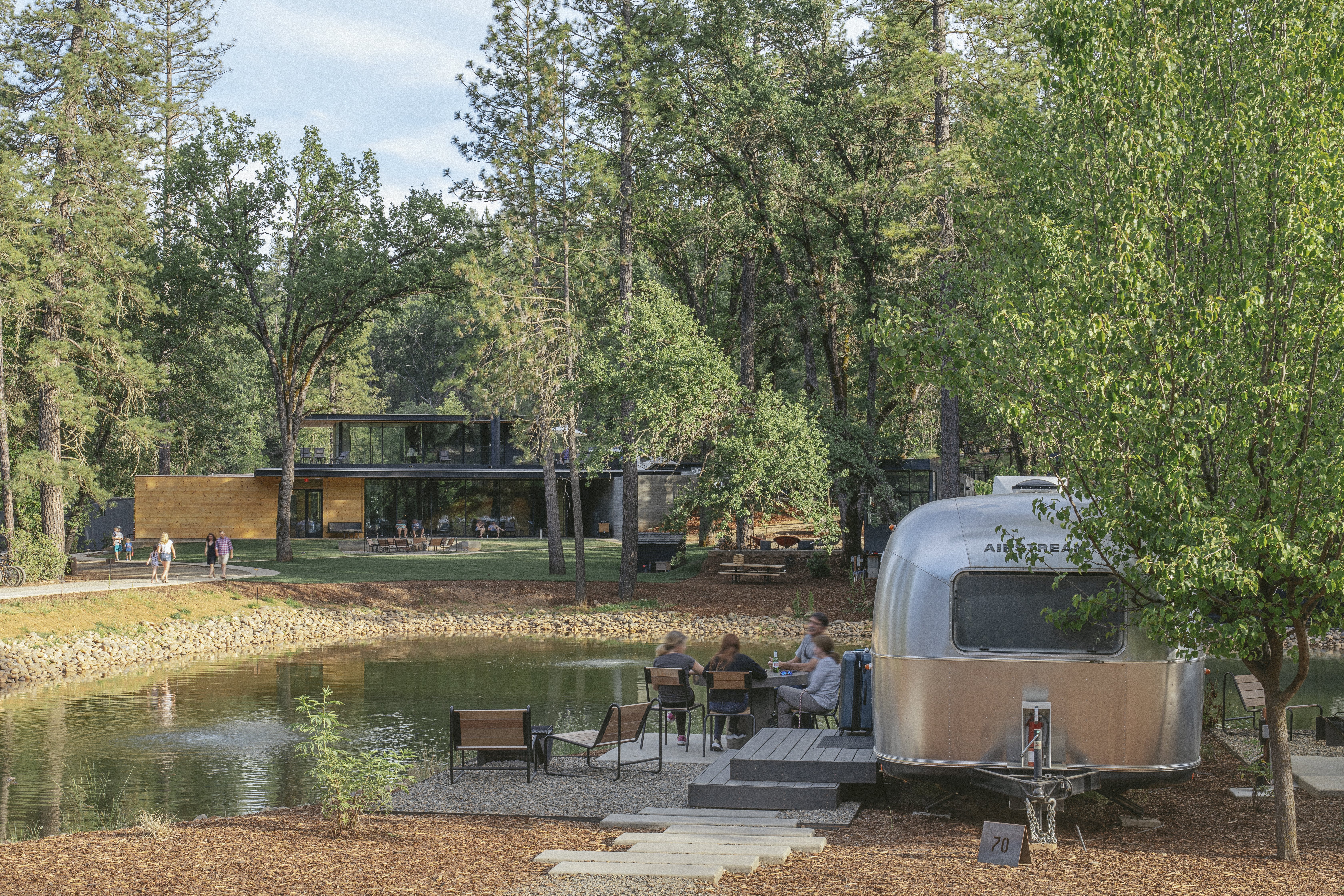 Autocamp Yosemite 71/84