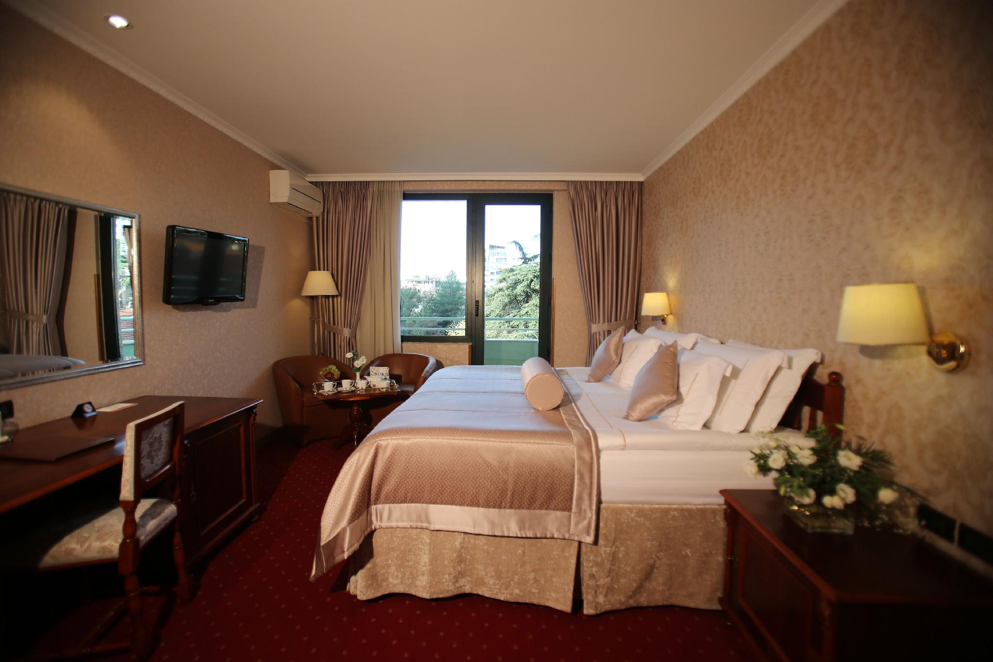 City, Double Bed, Balcony