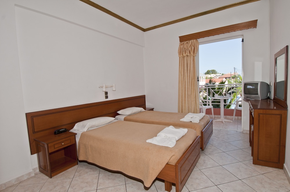 Angelina Hotel and Apartments 26/60