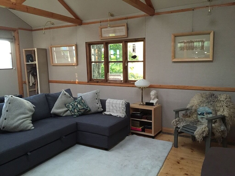 Owl Lodge 24/50
