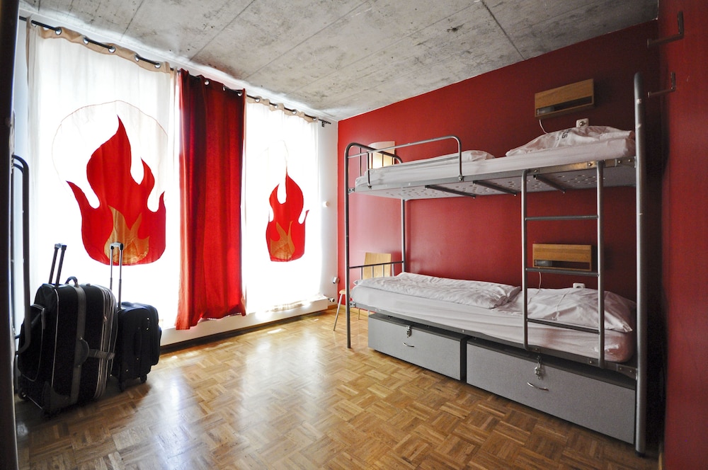Five Elements Hostel Frankfurt 3/51