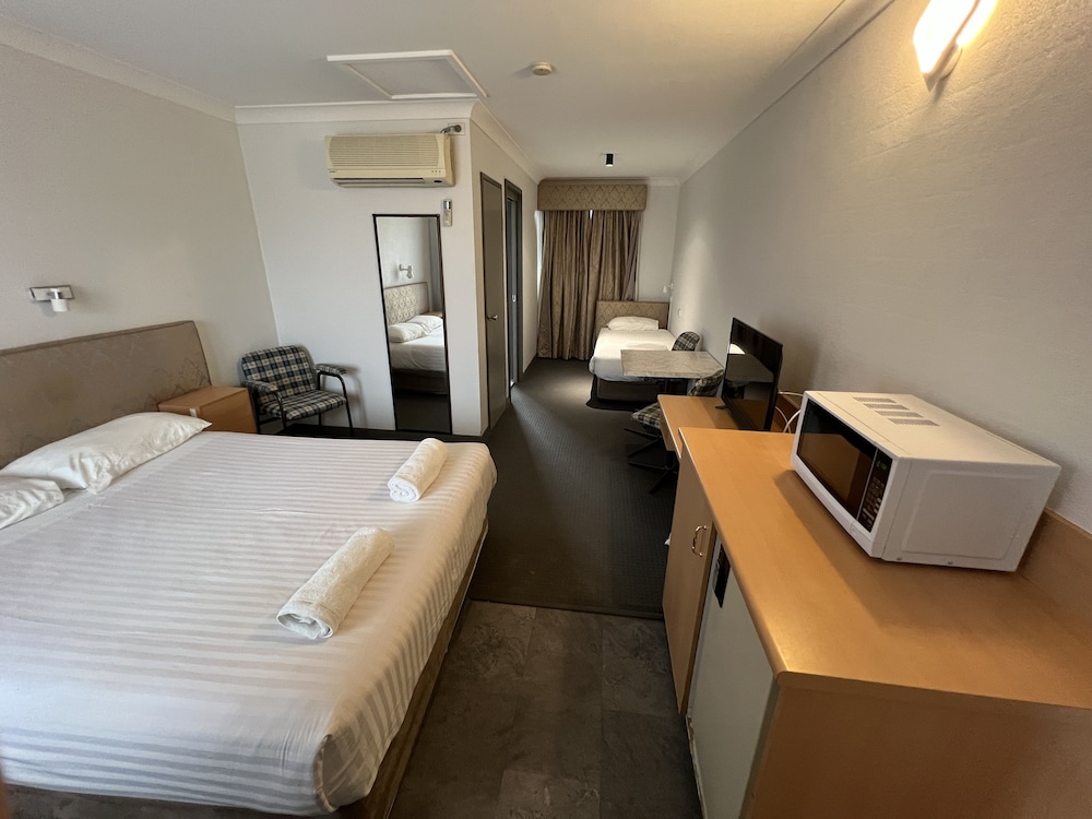 SPA VILLAGE TRAVEL INN 20/41