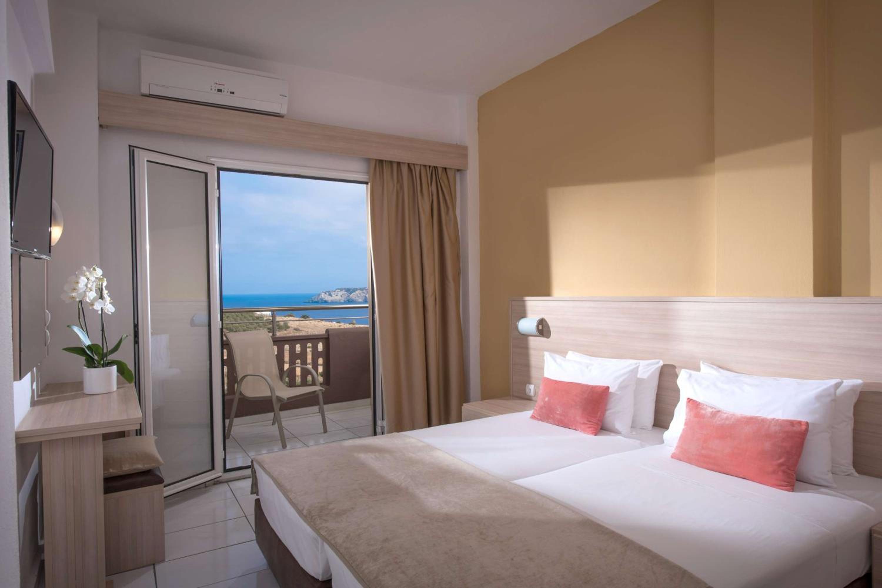 Double Room Annex Garden View or Side Sea View