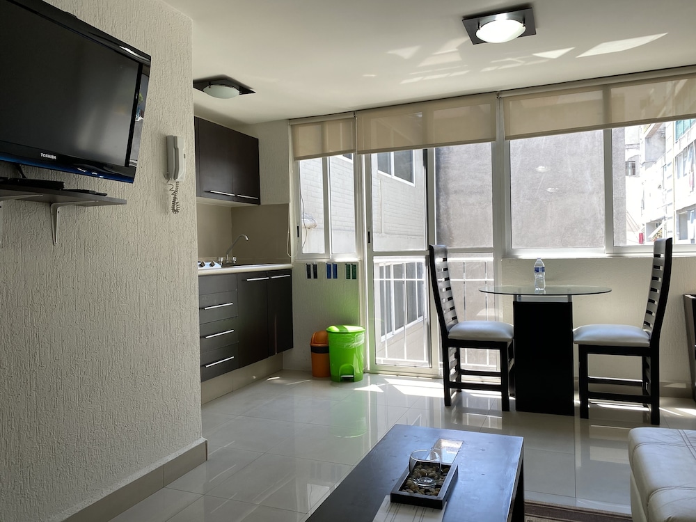 Grupo Kings Suites Chimborazo 567 12/23