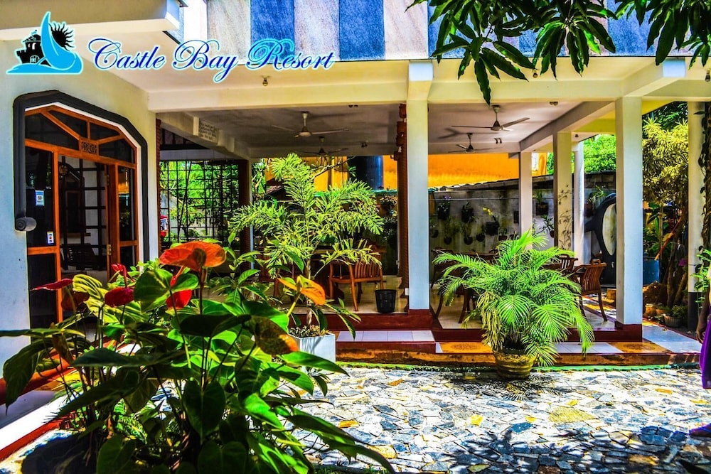 Castle Bay Resort 4/39