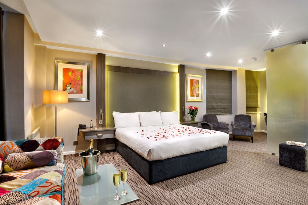 Cedar Court Hotel Harrogate 10/59
