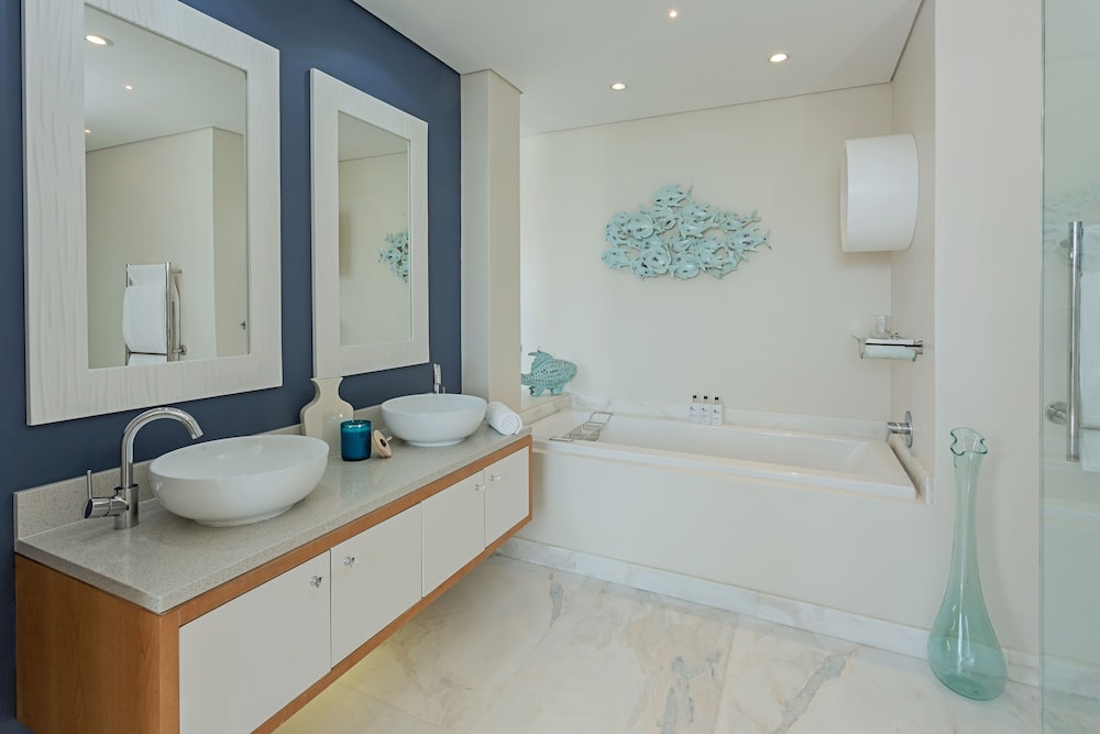Views Boutique Hotel Spa 69/70