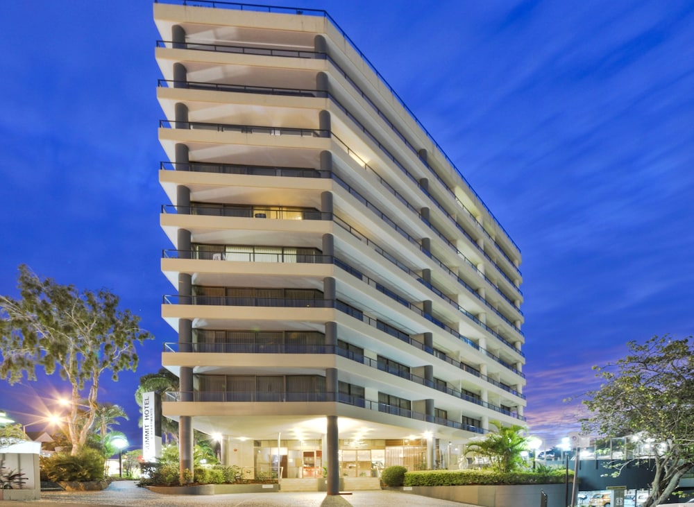 The Summit Apartments 5/67