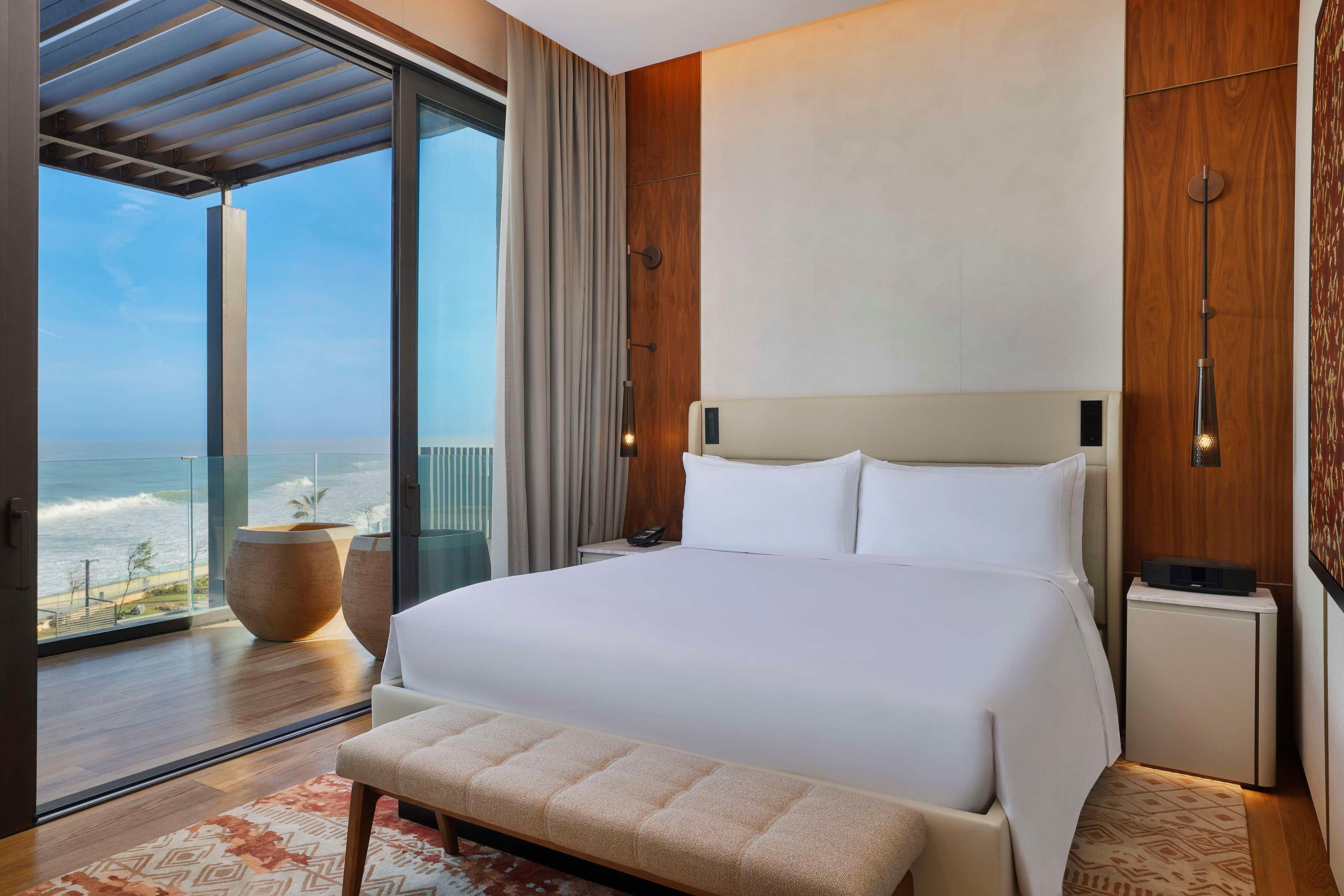 Royal, Suite, Private Infinity Pool
