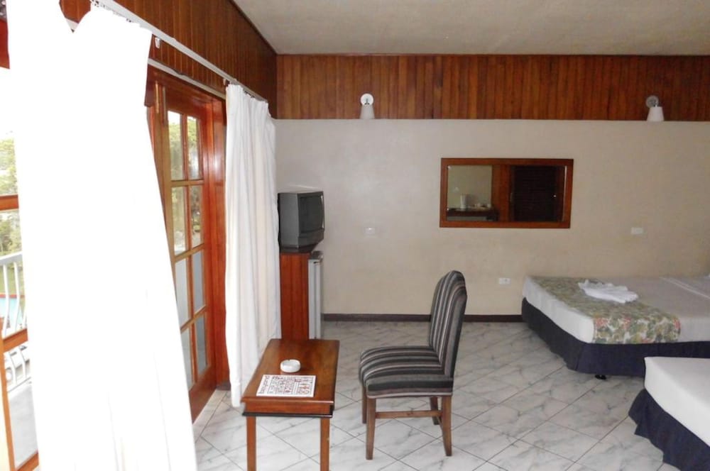 Southern Cross Hotel Fiji 33/57