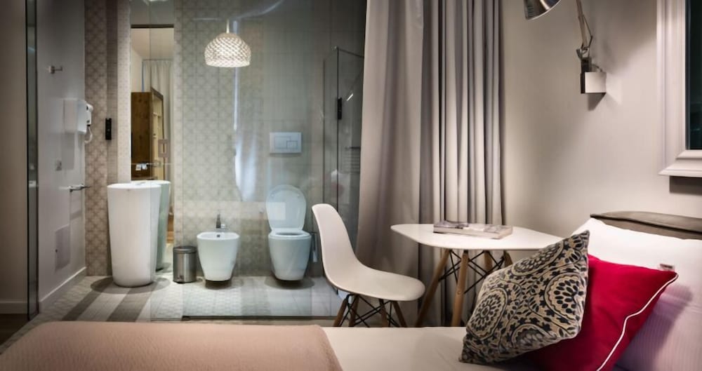 Teku Boutique Hotel 45/50