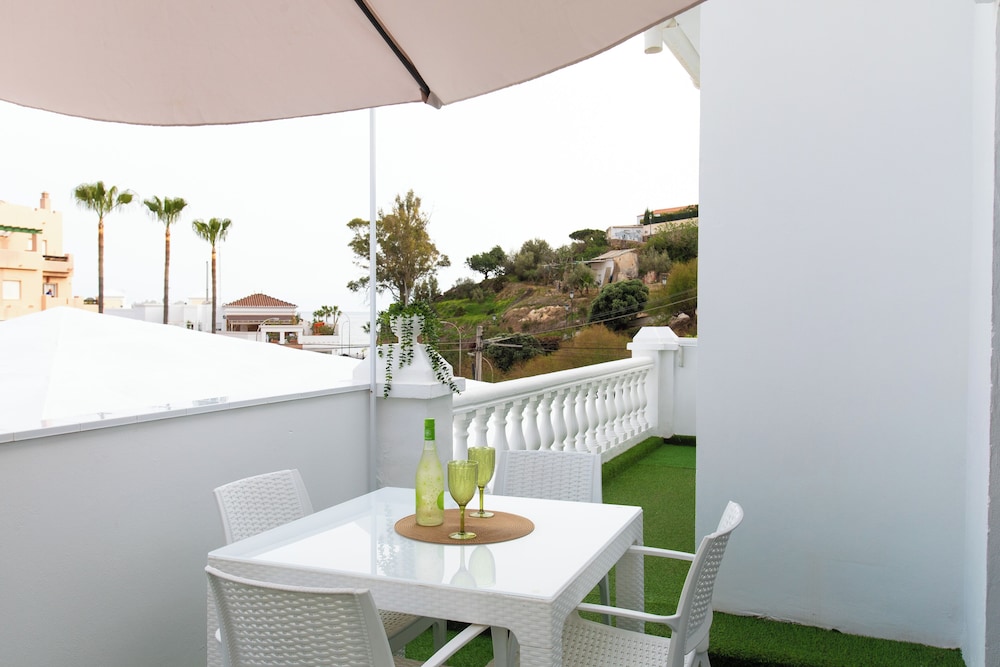 Boutique Rooms Playa Burriana 56/70