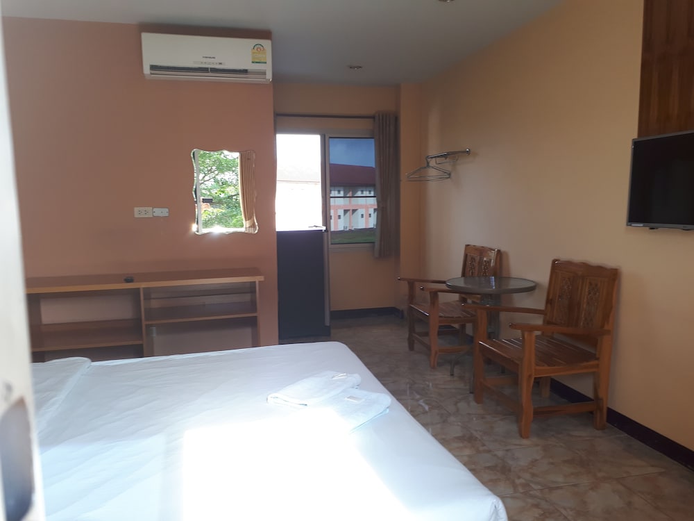 Phoemphoon 2 Hotel 36/54