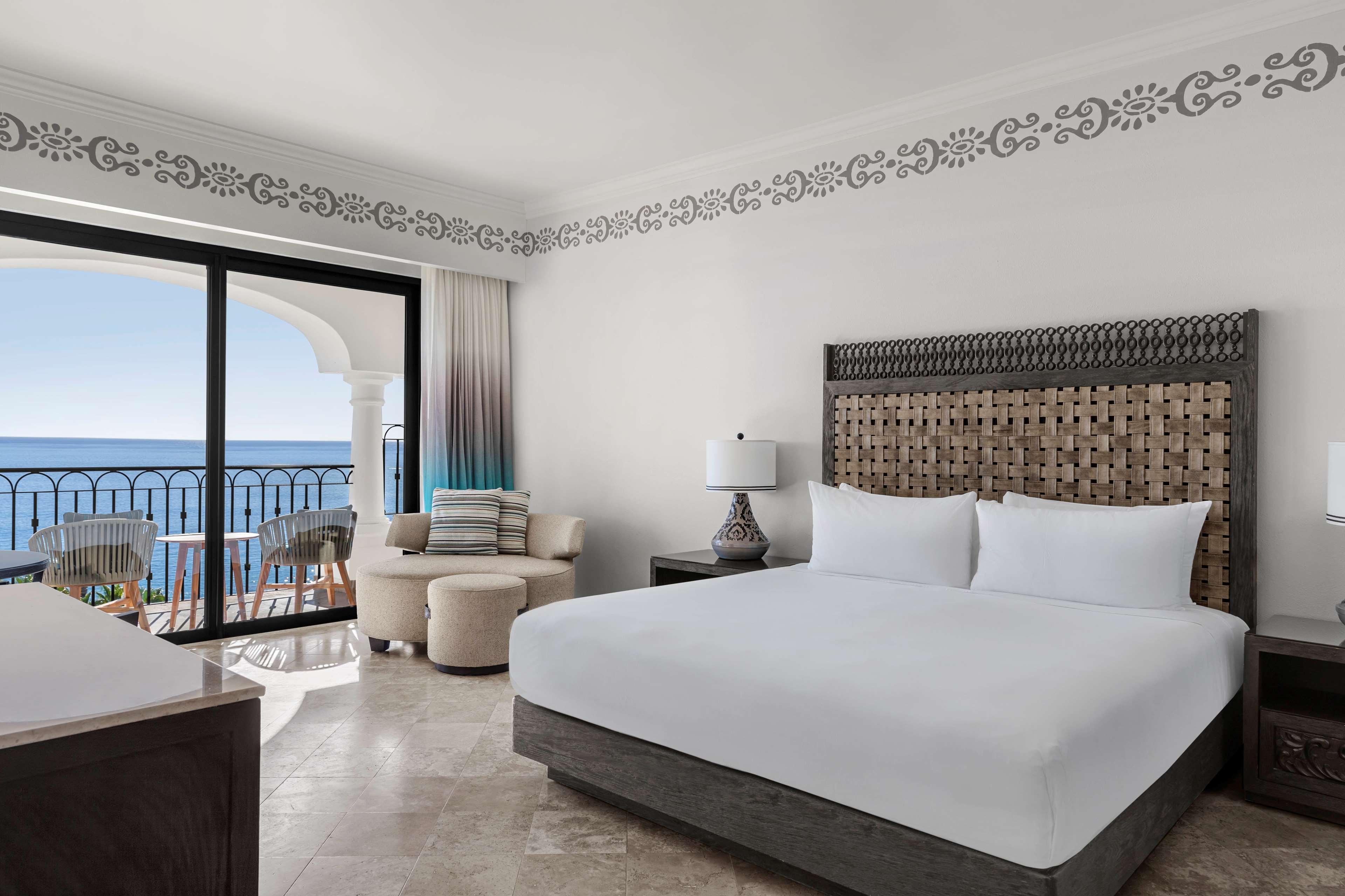 Suite, King Bed, Ocean View