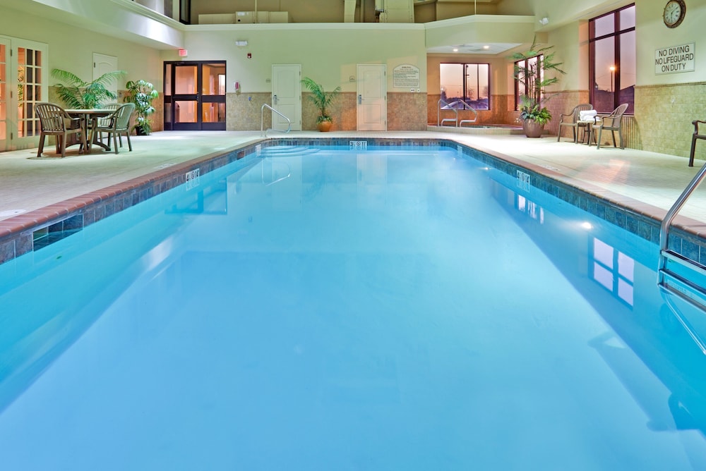 Holiday Inn Express Hotel Suites Cape Girardeau I 55 2/60