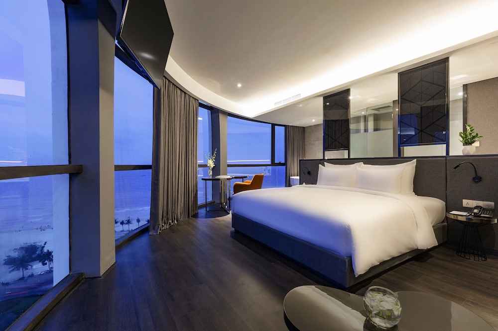 Stella Maris Beach Da Nang 14/72