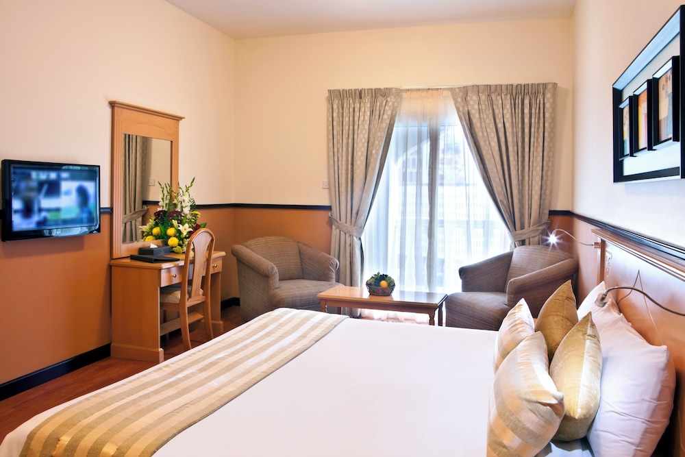 SUPERIOR, KING BED