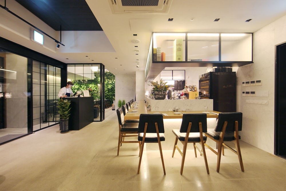 Stay B Myeongdong 33/50