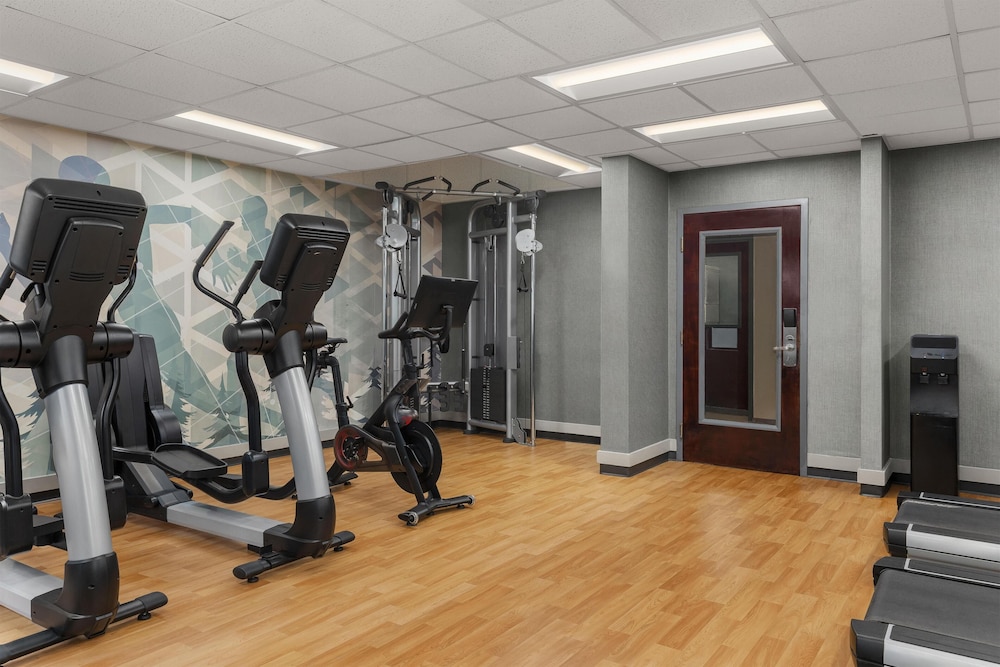HYATT HOUSE MORRISTOWN 38/77