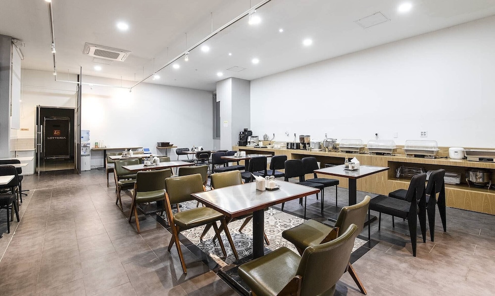 Incheon Airport Hotel Zeumes 33/48