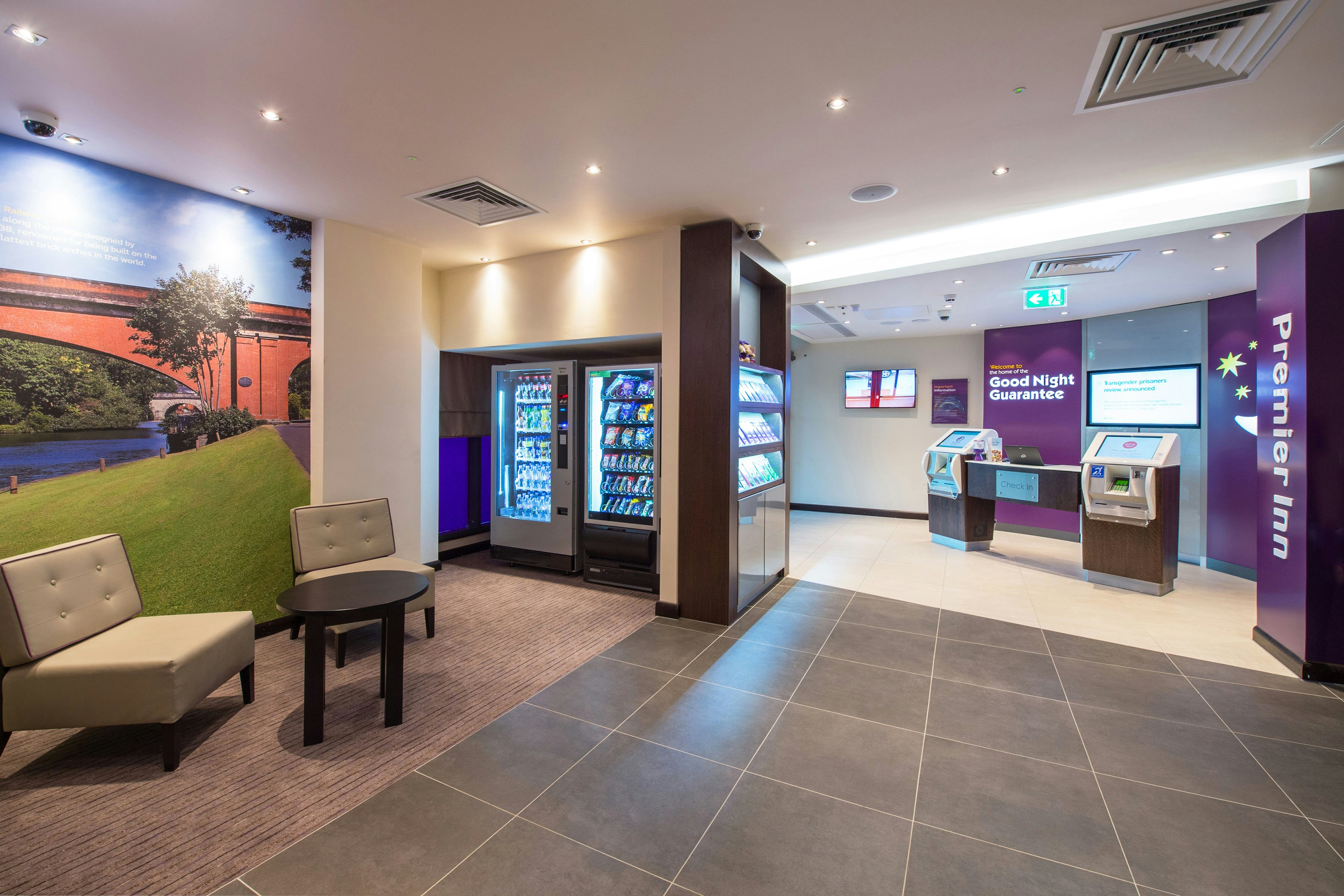 Premier Inn Maidenhead Town Centre 8/36