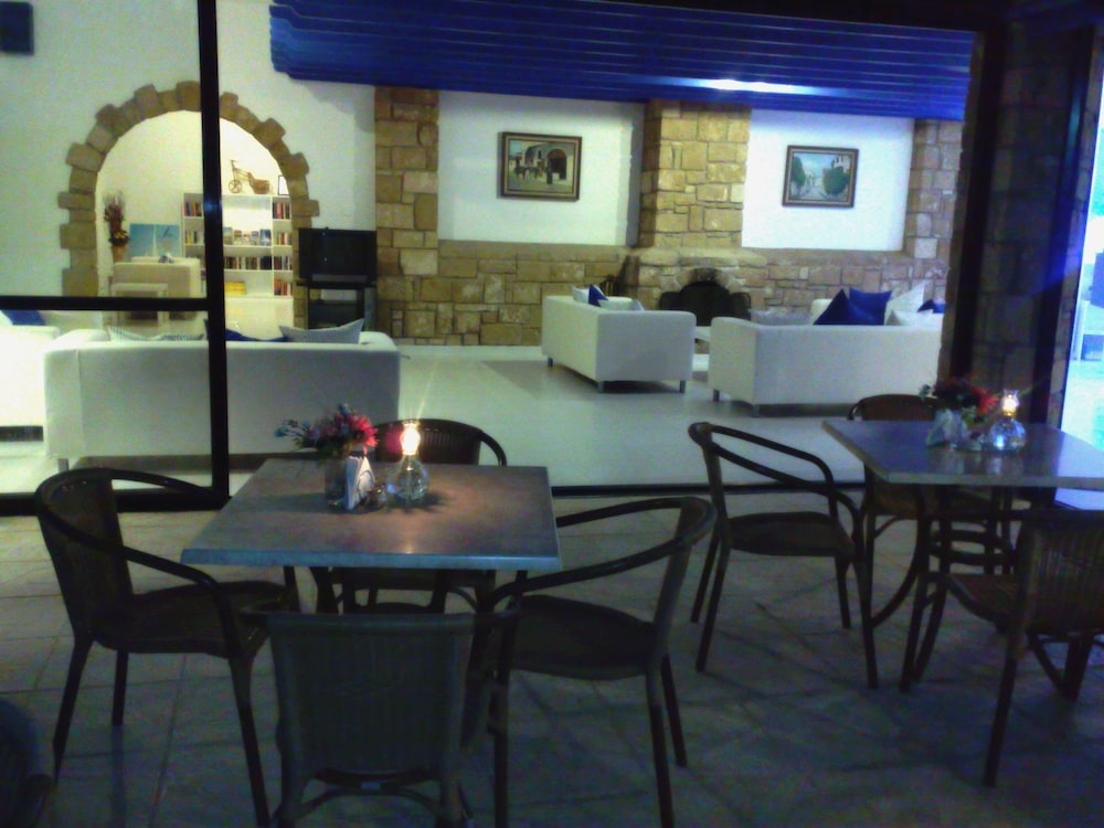 restaurant-cafeteria