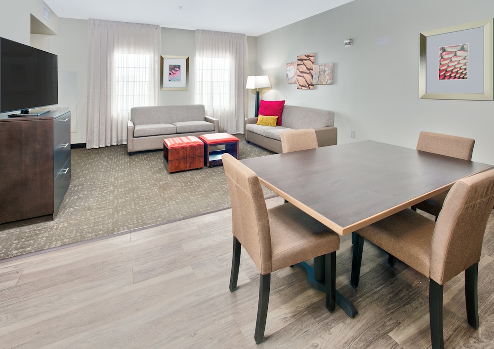Staybridge Suites Plano - Richardson Area 46/70