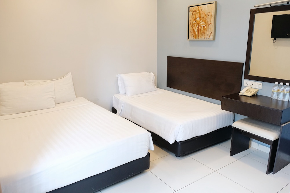 De Era Hotel 12/46