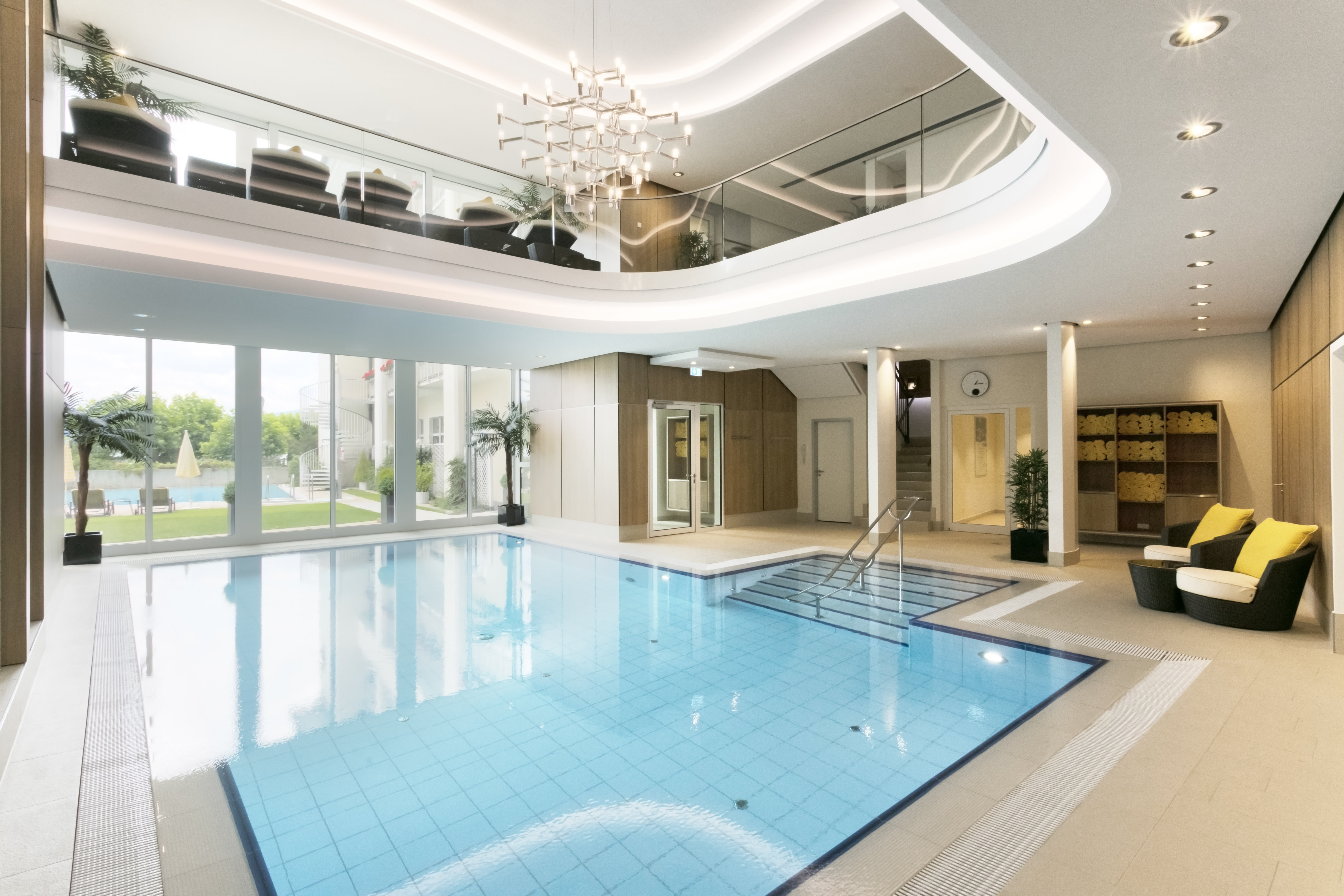 Bayerischer Hof 16/23