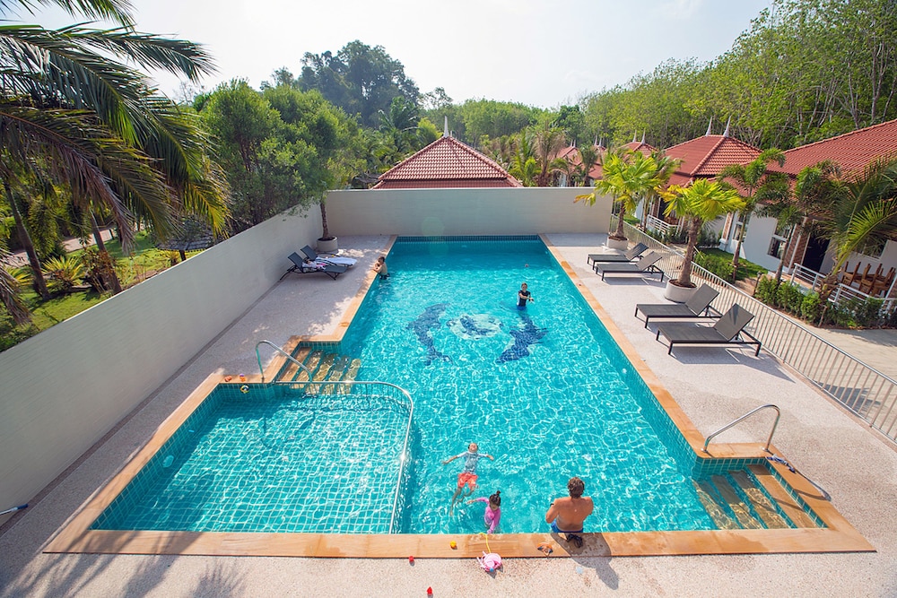 Lux Family Villas 9/73